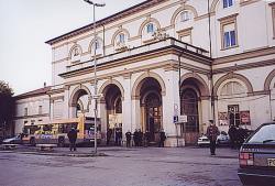 Piazza Vittorio Veneto - Station F.S.